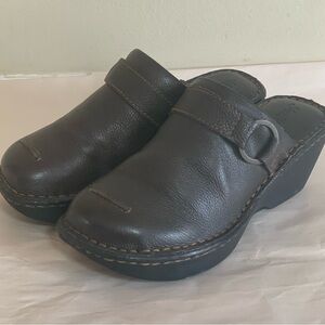 Cabela’s Sandhills Collection Brown Leather Round Toe Mule Clogs Women 7M